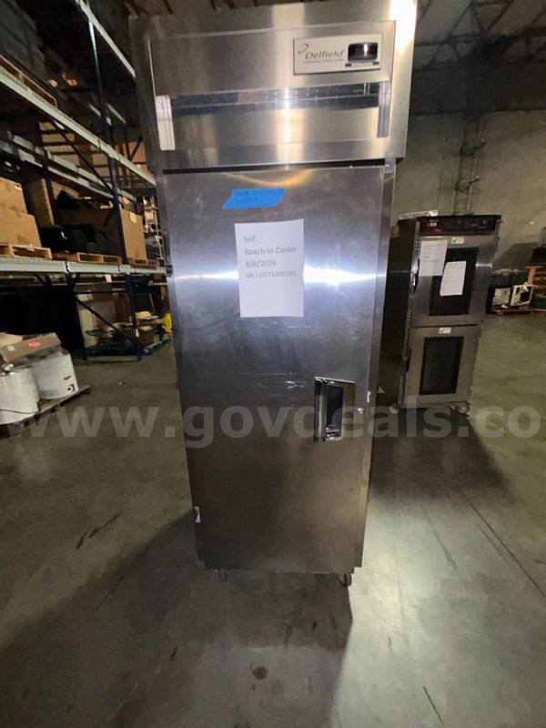Reach In Cooler