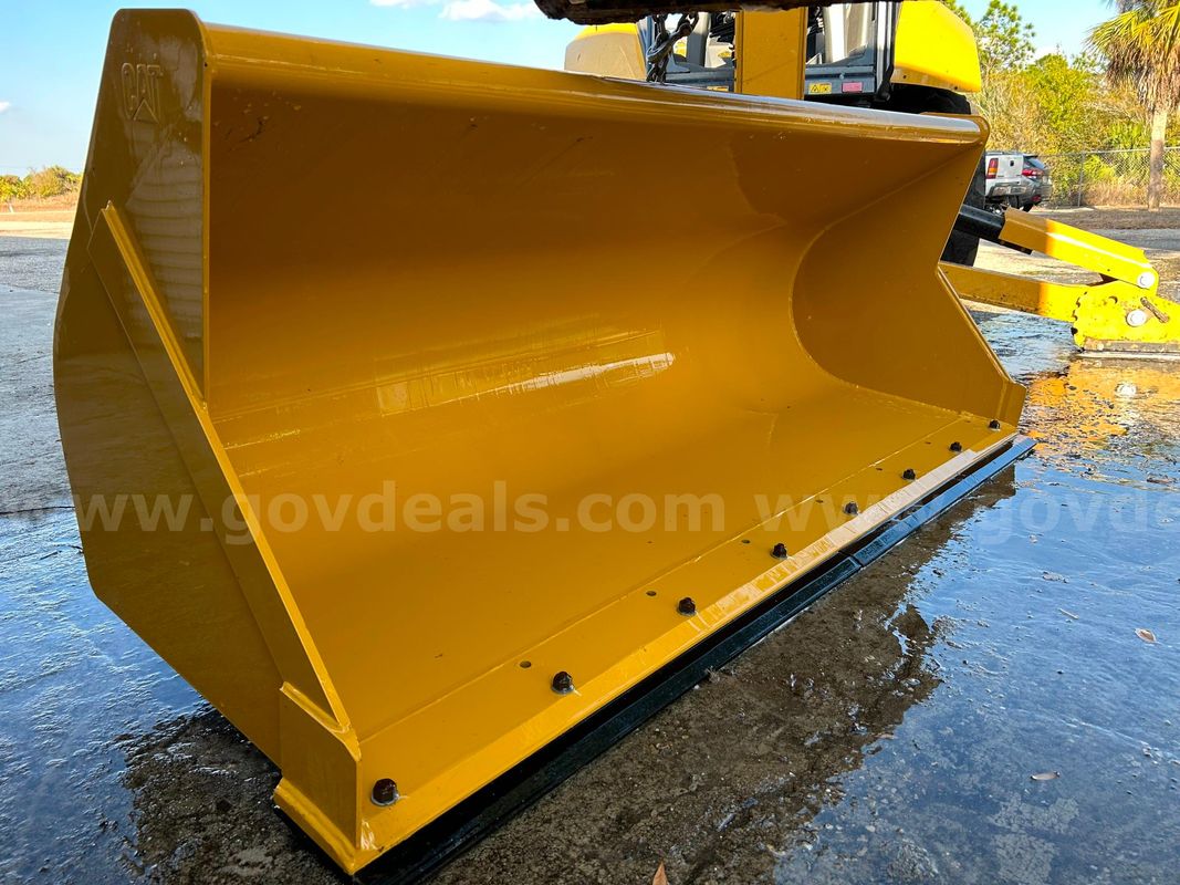 Front Bucket