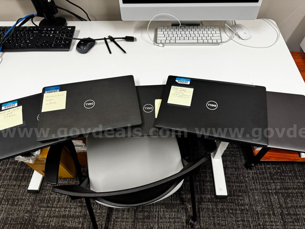 Lot of (5) Dell Latitude Laptop Computers