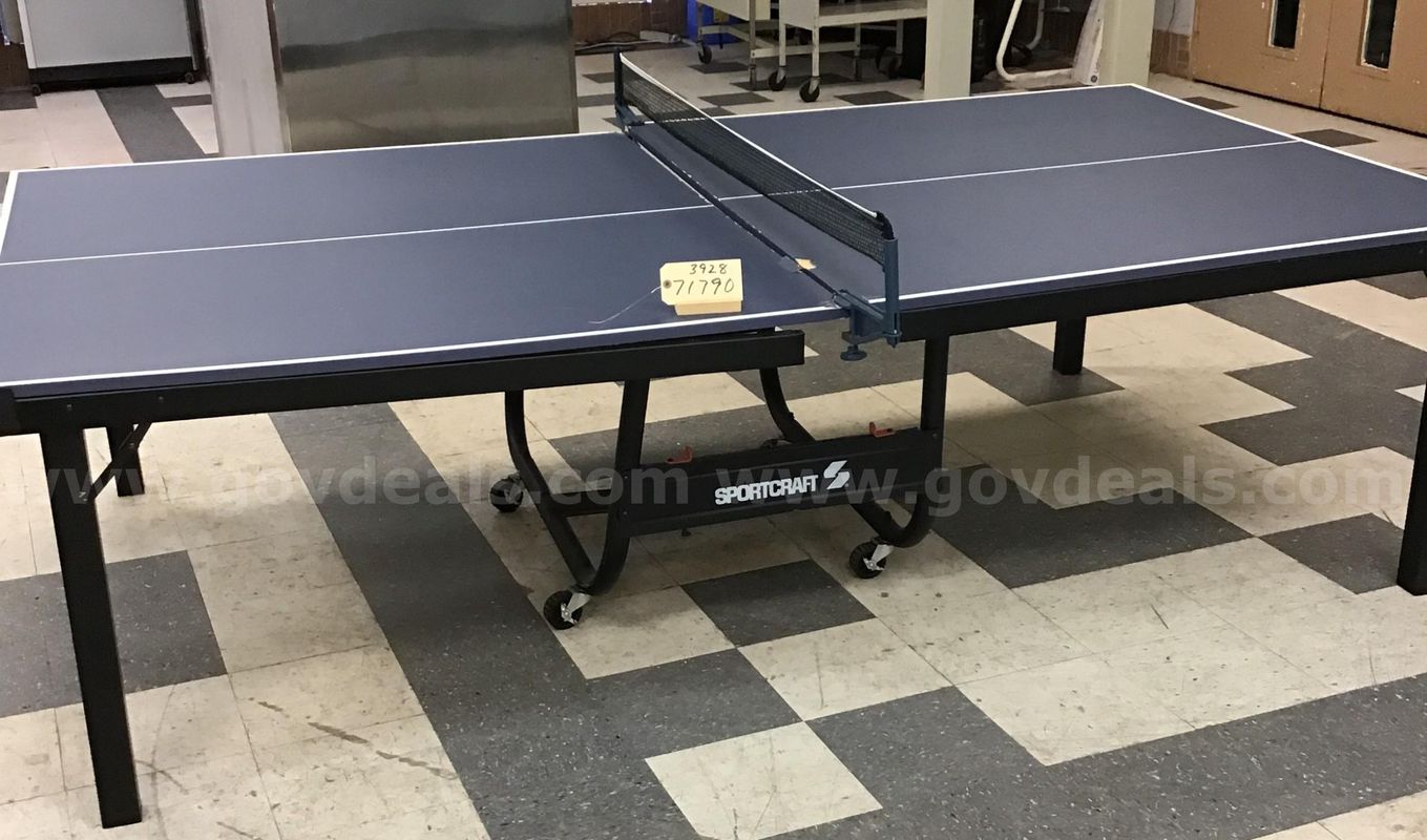 Sportcraft ping pong table