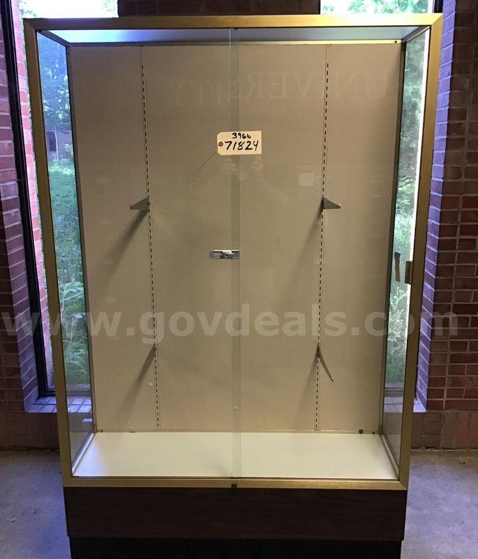 Lot of 2 display cases , 48" x 16" x 72"