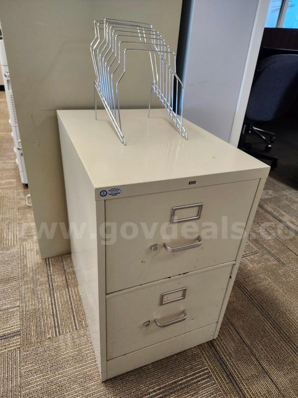 2 drawer filing cabinet and step file holder