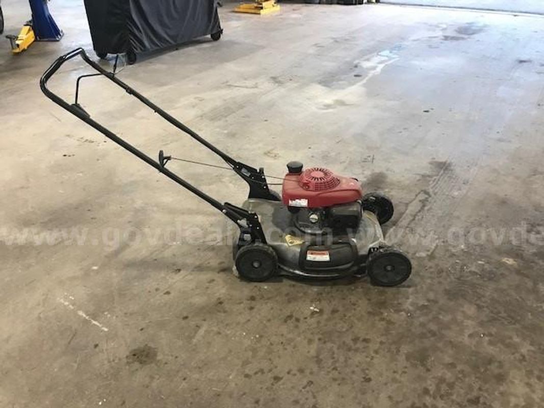 Honda HRS216 push mower