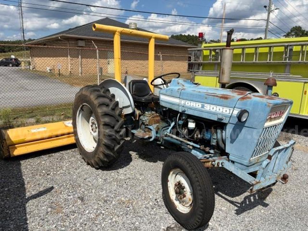Ford 3000 Tractor & Flail Mower