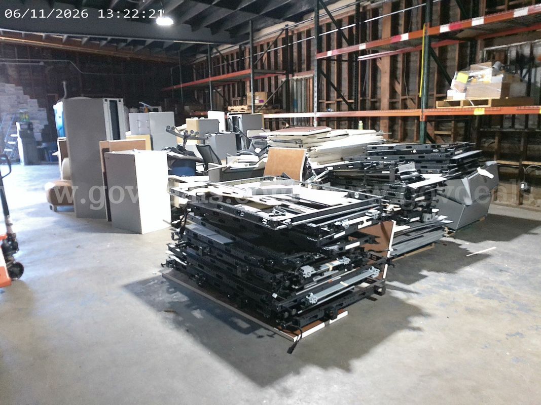 Cubicle panels, file cabinets etc large lot
