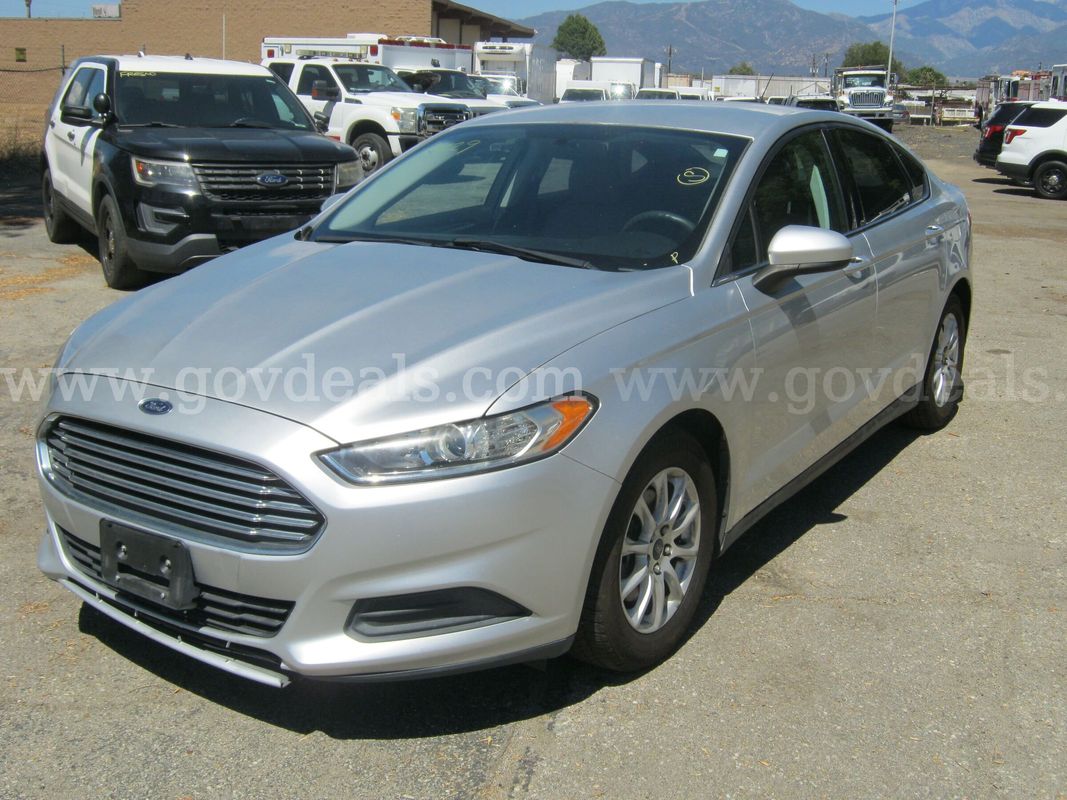 2015 Ford Fusion S