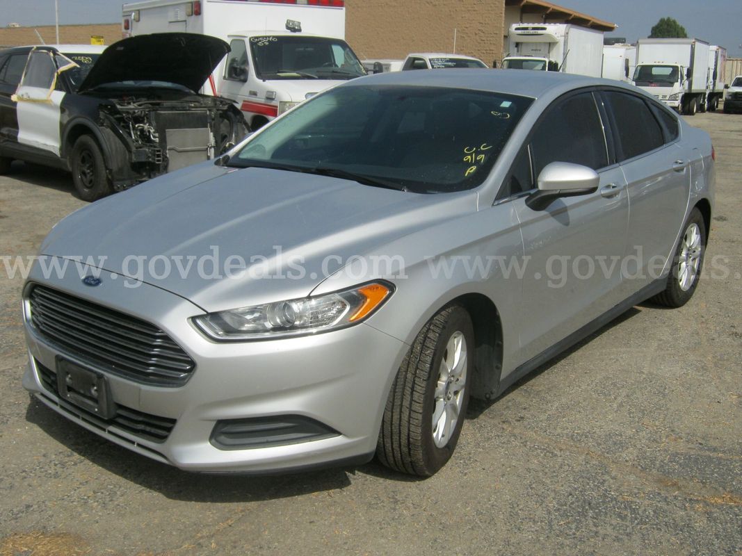 2015 Ford Fusion S
