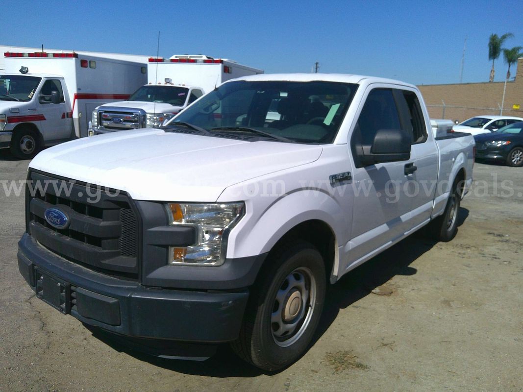 2015 Ford F-150 XL SuperCab 6.5-ft. Bed 2WD