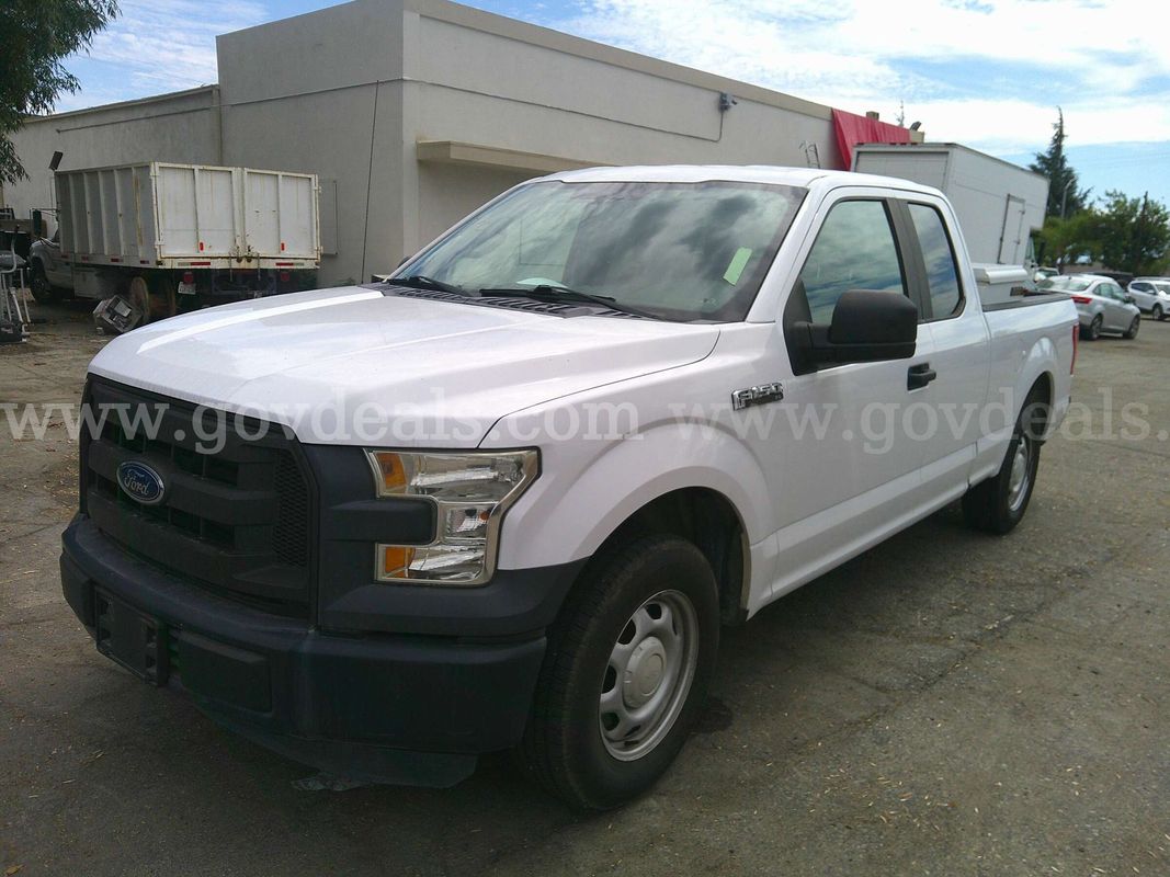 2015 Ford F-150 XL SuperCab 6.5-ft. Bed 2WD
