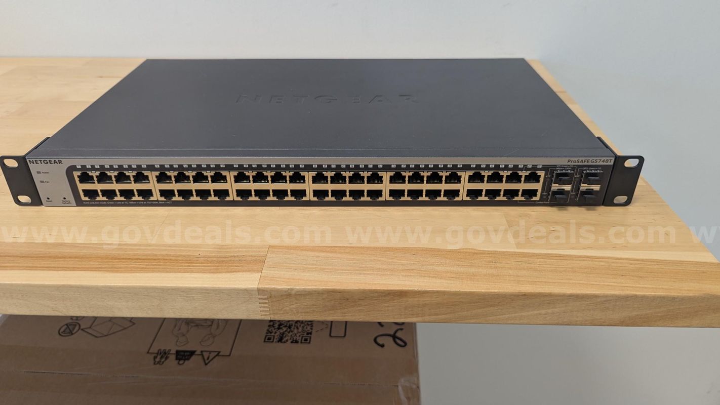 Netgear GS748T v5 48-Port Gigabit Ethernet Smart Switch