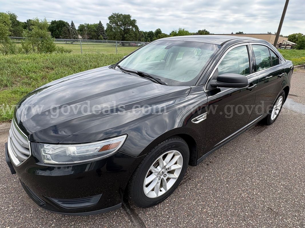 2013 Ford Taurus