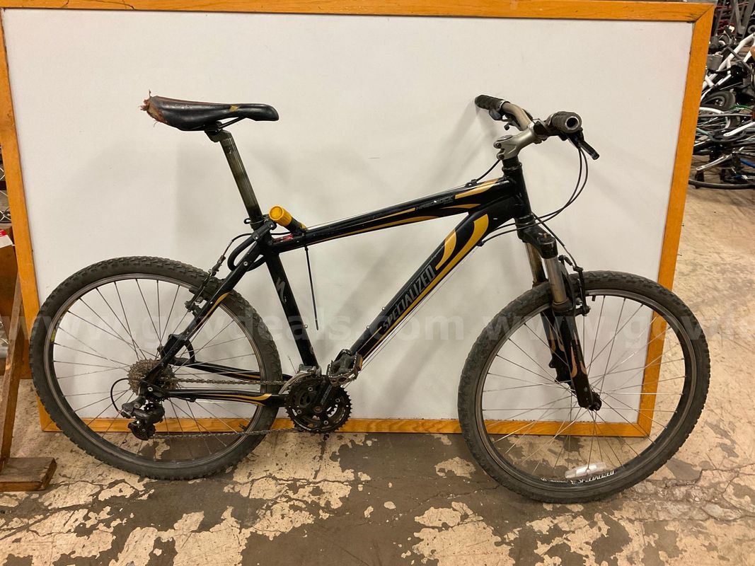 Specialized Hard Rock Sport Bicycle (Damaged Seat), CT 19"