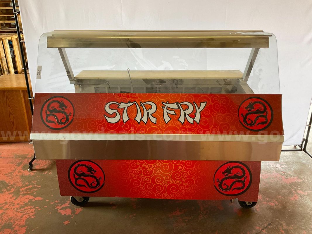 Federal Industries Rolling Refrigerated Deli Display Model SQ5CD, Powers On, Size 60" x 45" x 55"