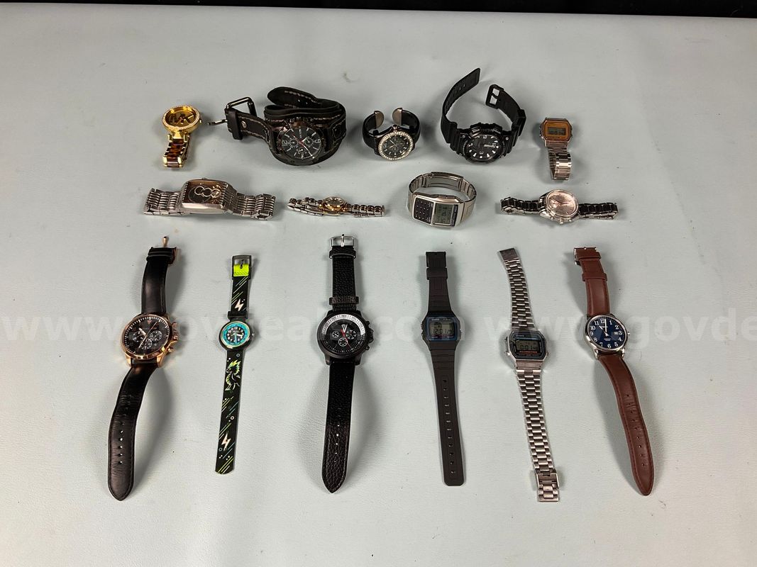15 - Watches (2 - Damaged)