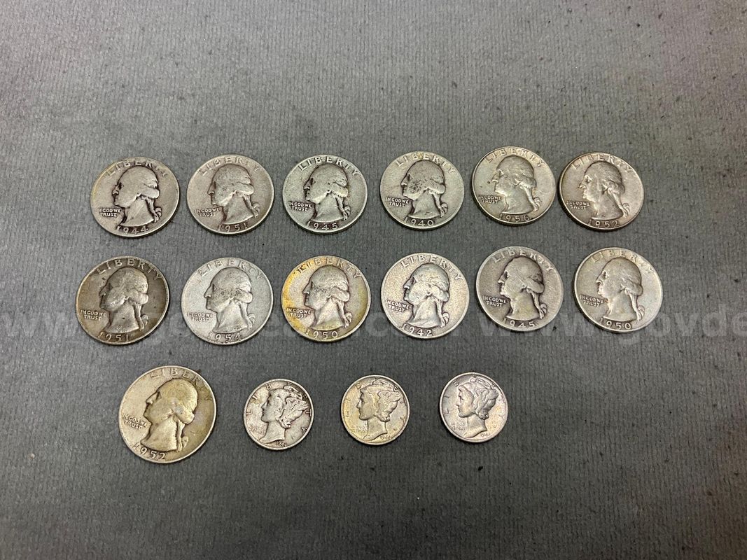 Lot of Silver American Coins, Weight 86.9g