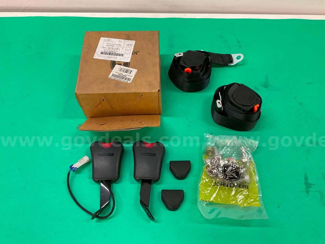 John Deere OEM Deluxe Cab Seat Belt Field-Installation Kit, Part #BM23755 with Packaging (Some Parts May be Missing)
