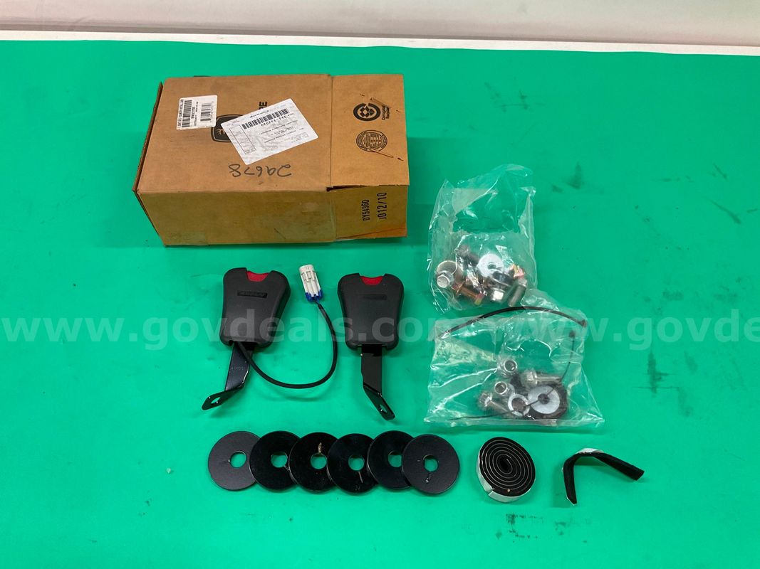 John Deere OEM Deluxe Cab Seat Belt Field-Installation Kit, Part #BM23755 with Packaging (Some Parts May be Missing)