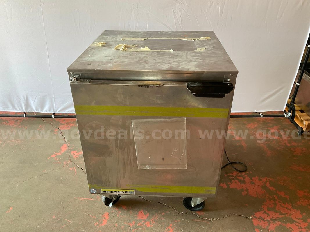 Beverage-Air 27" Commercial Undercounter Refrigerator, Model UCR27A, Powers On