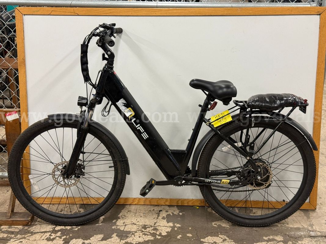 Q-Life CityOne 2.0 Electric Bicycle, CT 17" Powers On (Damaged Keyhole)