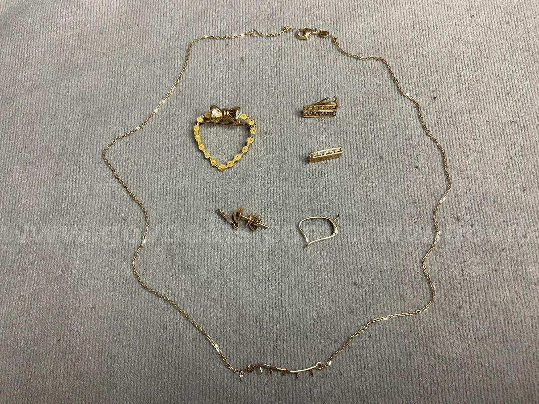 6 - Pieces of Gold Jewelry, Weight: 7.26 Grams