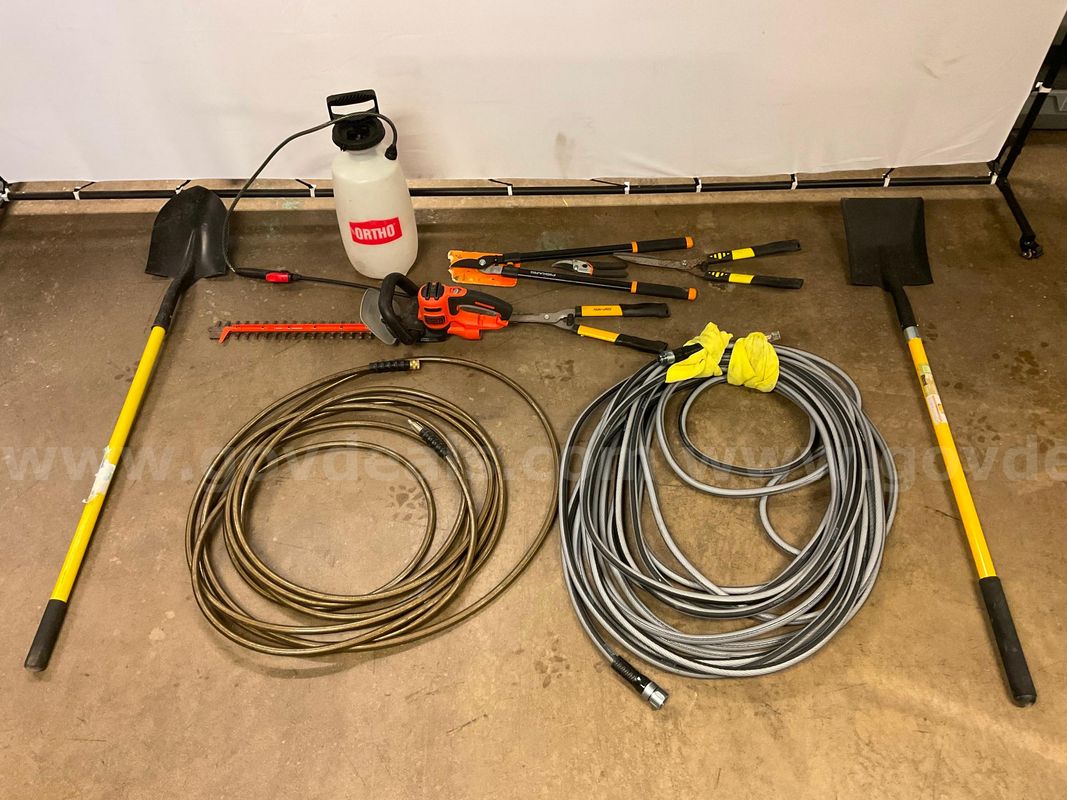 Lot of Misc Gardening & Lawn Care Equipment