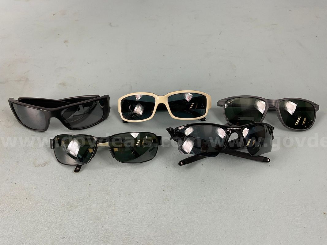 5 - Fashion Sunglasses, Labeled as 2 - Maui Jim, 2 - Oakley & Costa
