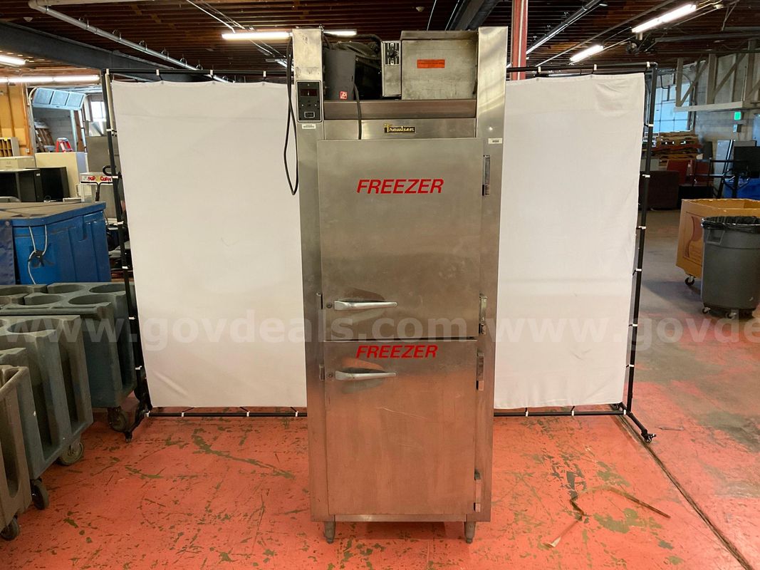 Traulsen ALT 1-26 WUT Freezer, Powers On