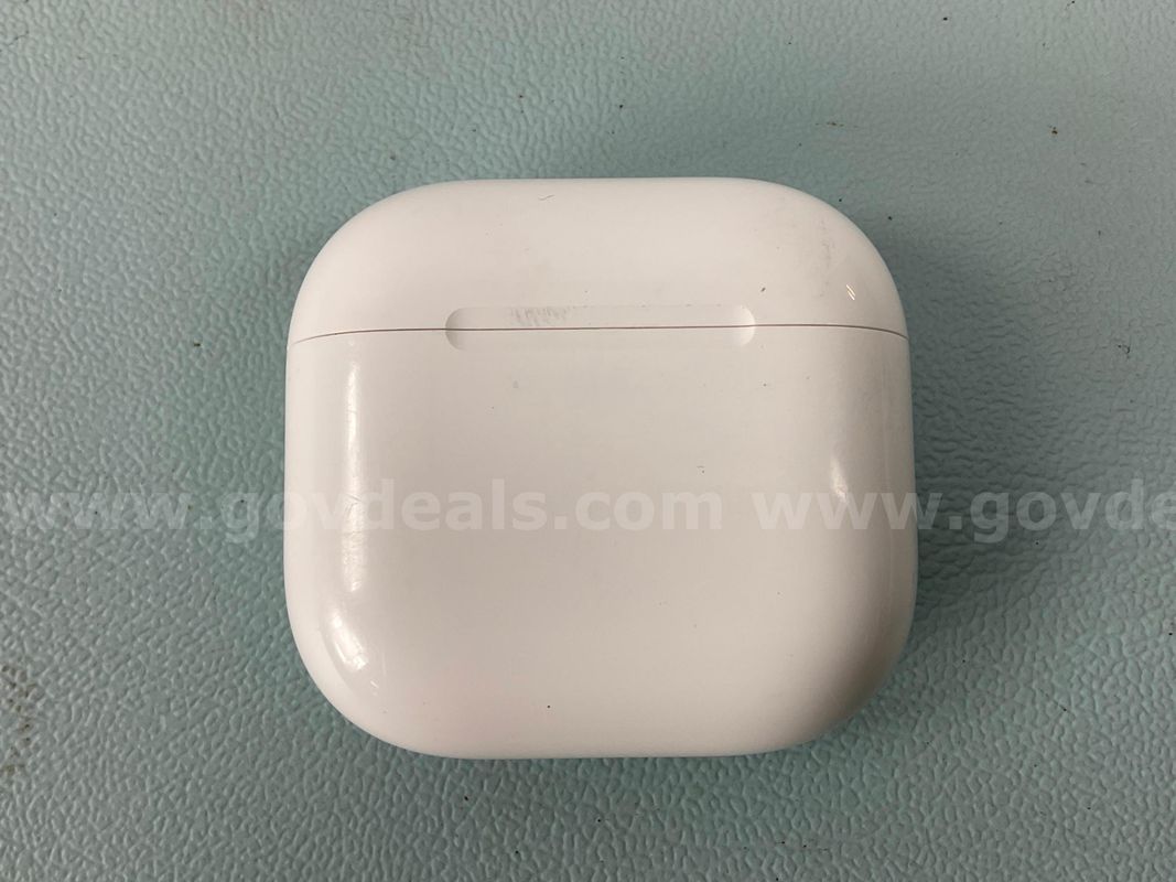 Apple AirPods Gen 4 with Wireless Charging Case, Model: A3059