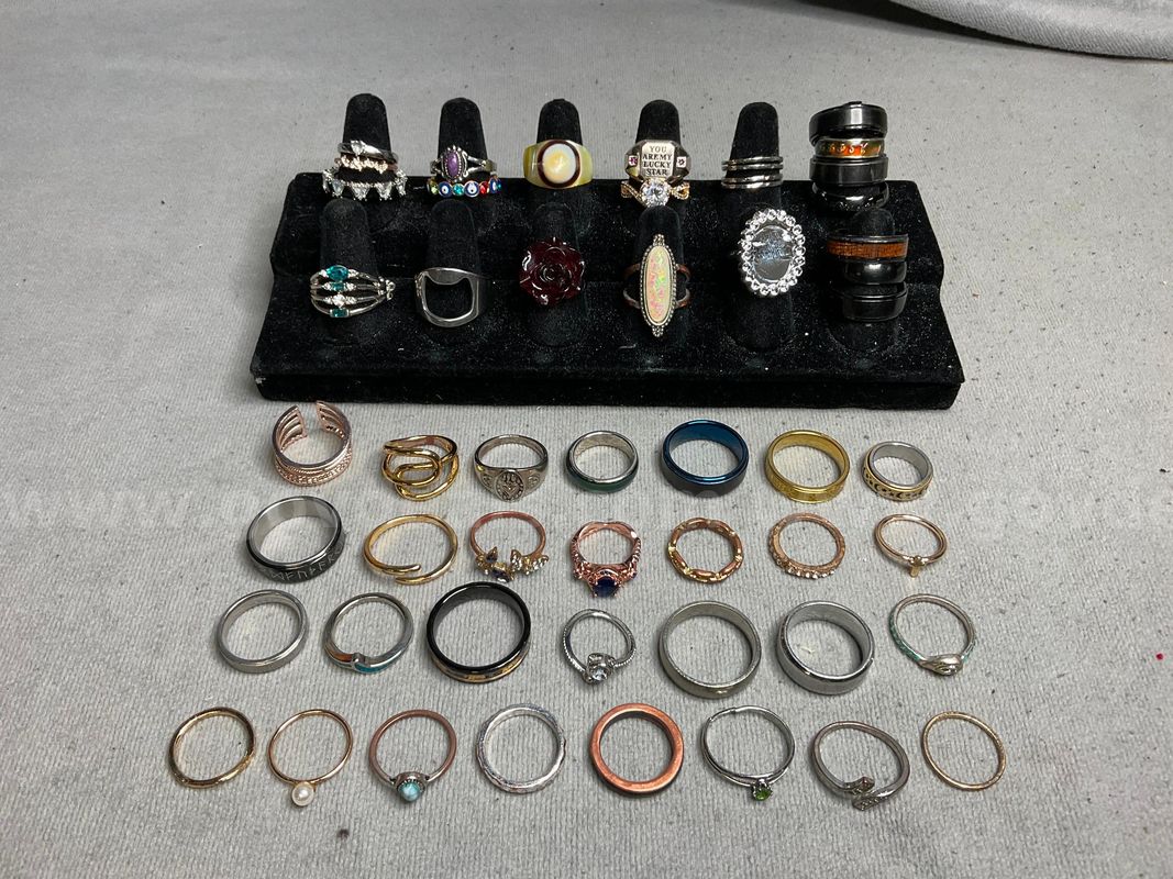 50 - Costume Rings