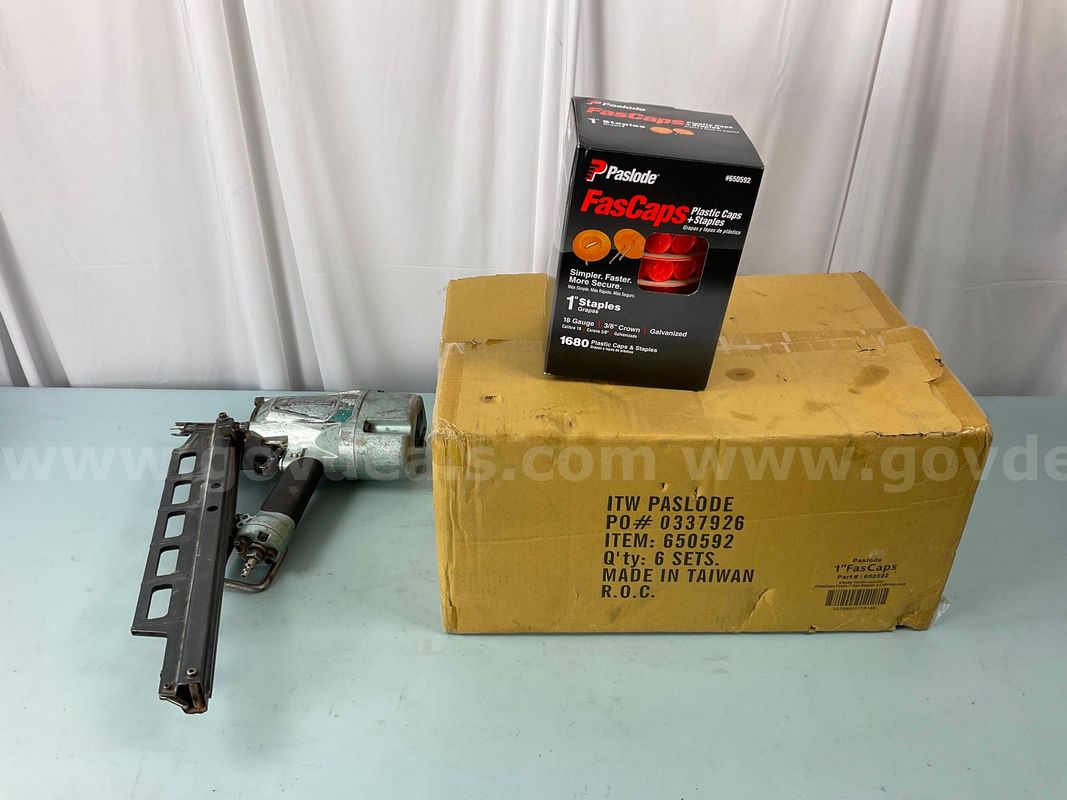 Metabo HPT Nail Gun, Unknown Model With 6 - Boxes of Paslode FasCaps