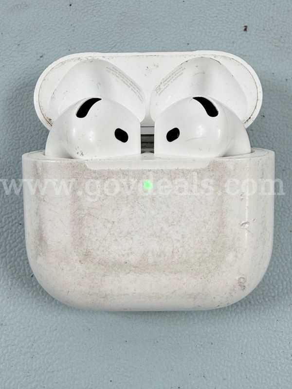 Apple AirPods Gen 4 with Wireless Charging Case, Model: A3059
