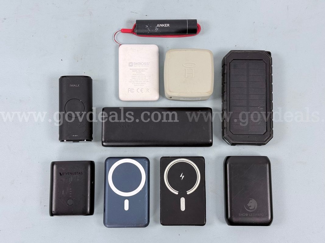 10 - Portable Wireless Battery Packs