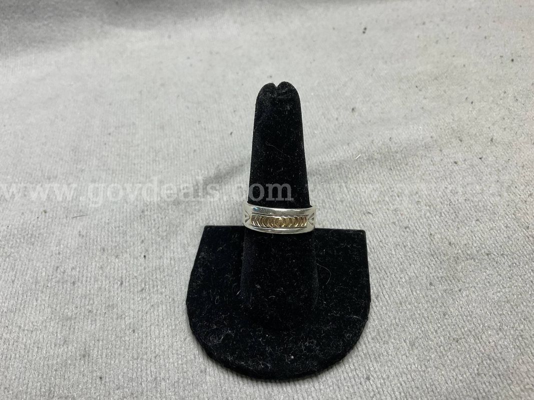 Silver & Gold Ring, Labeled as V. Hicks, Size 8.5, 5.17 Grams