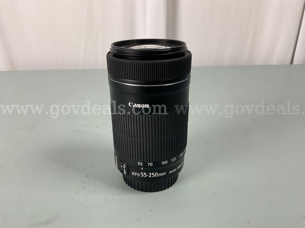 Canon EF-S 55-200mm Zoom Lens