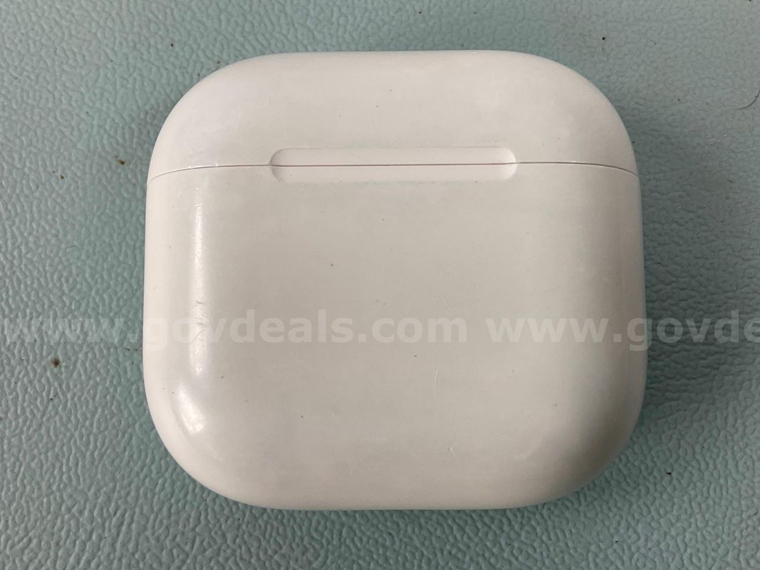 Apple AirPods Gen 4 with Wireless Charging Case, Model: A3059