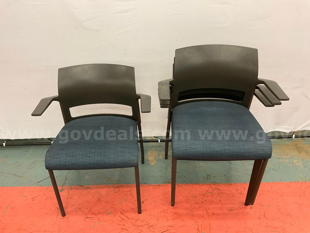 4 - Stackable Steelcase Chairs, Model 490412