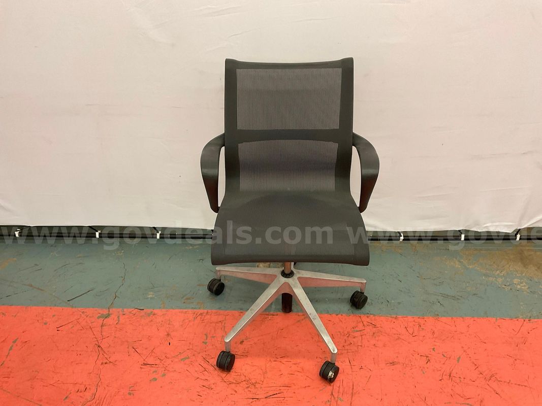 Herman Miller Rolling Office Chair, Unknown Model