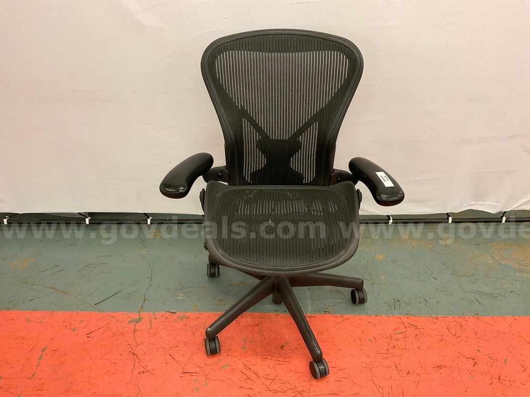 Herman Miller Aeron Chair B