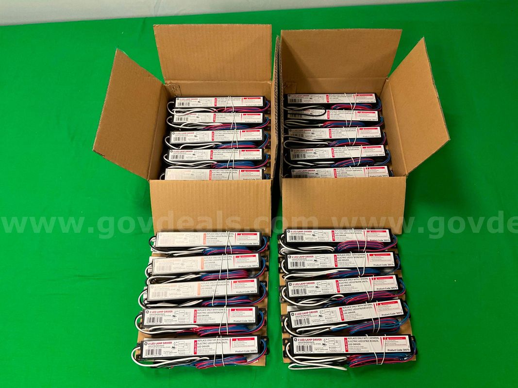 20 - General Electric LED15T8/DR/UN/2L LED Ballasts in Packaging