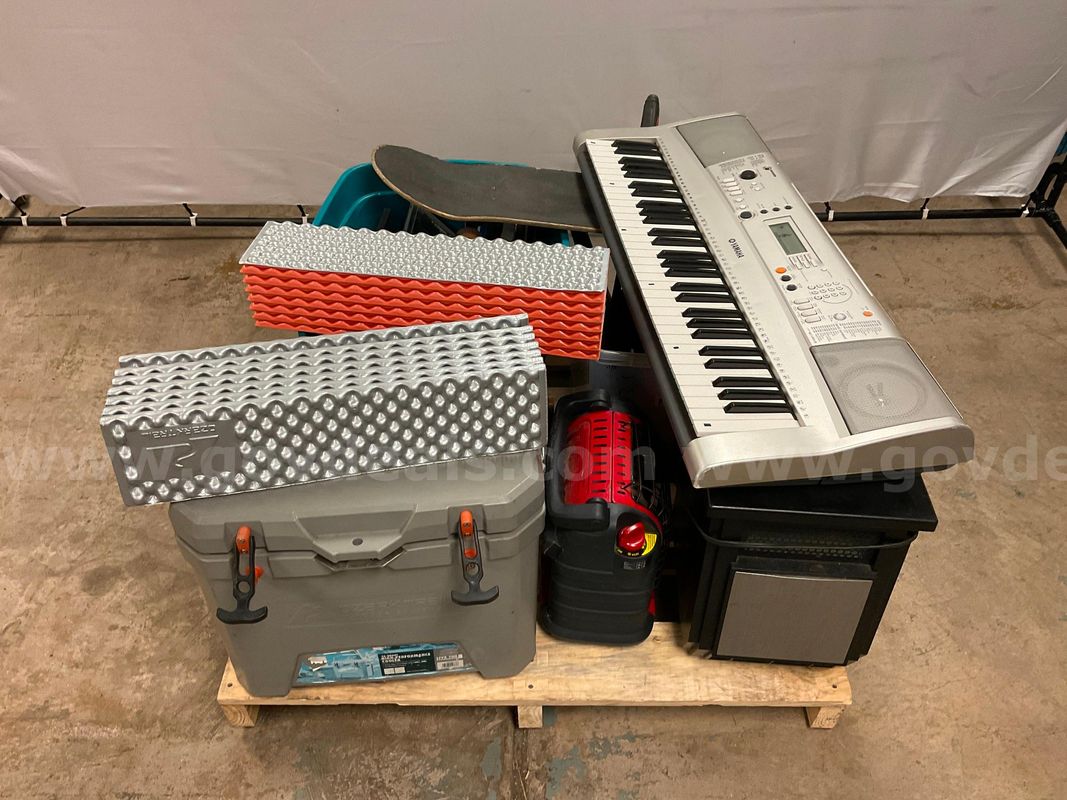 Lot of Misc Lost & Found Items