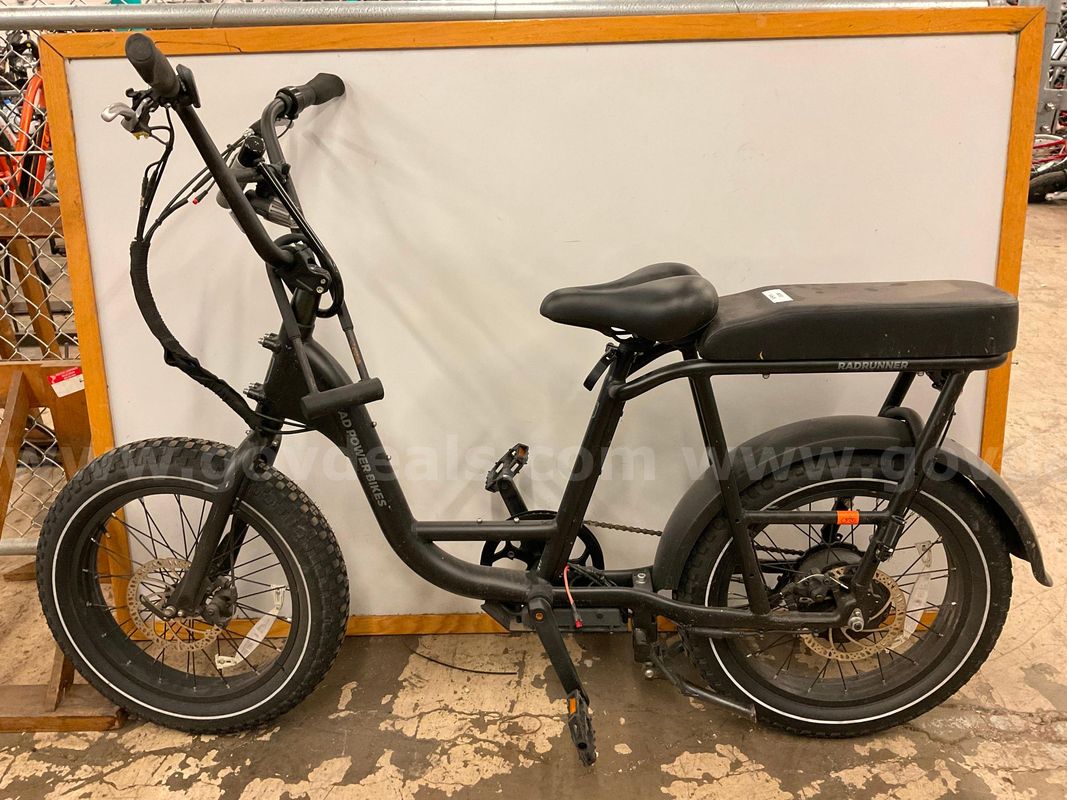 Rad Power Radrunner 2 Electric Bicycle (Missing Battery), CT 17"