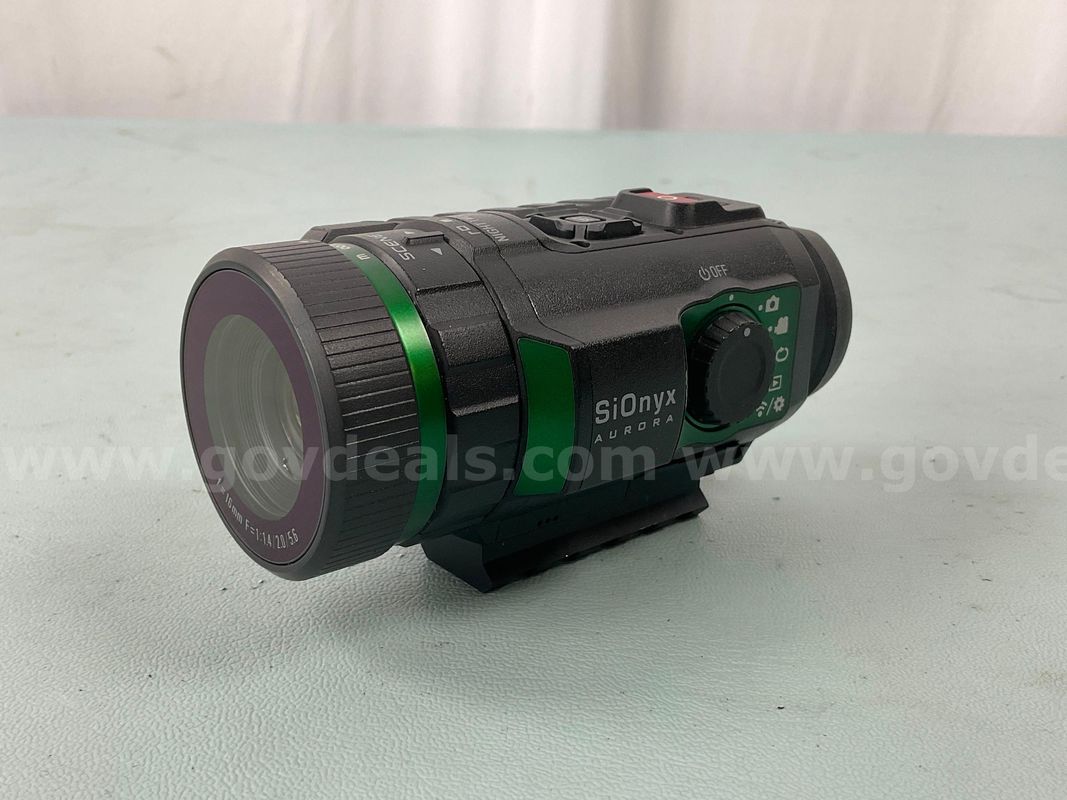 SiOnyx Aurora Digital Color Night Vision Camera, Model: CDV-100C (Powers On)