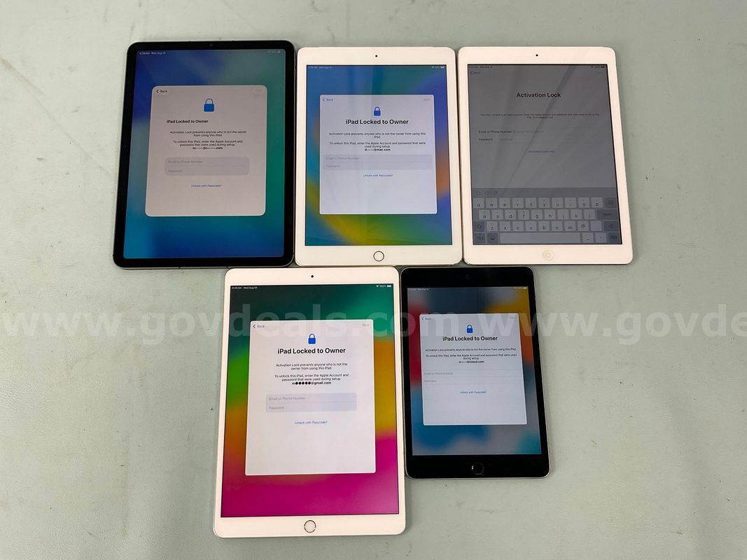 5 - Apple iPads (User Locked)