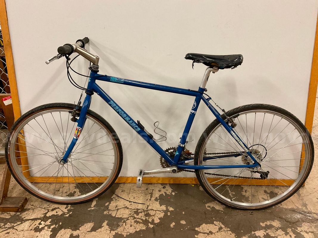 Performance M505 Bicycle, CT 18.5"