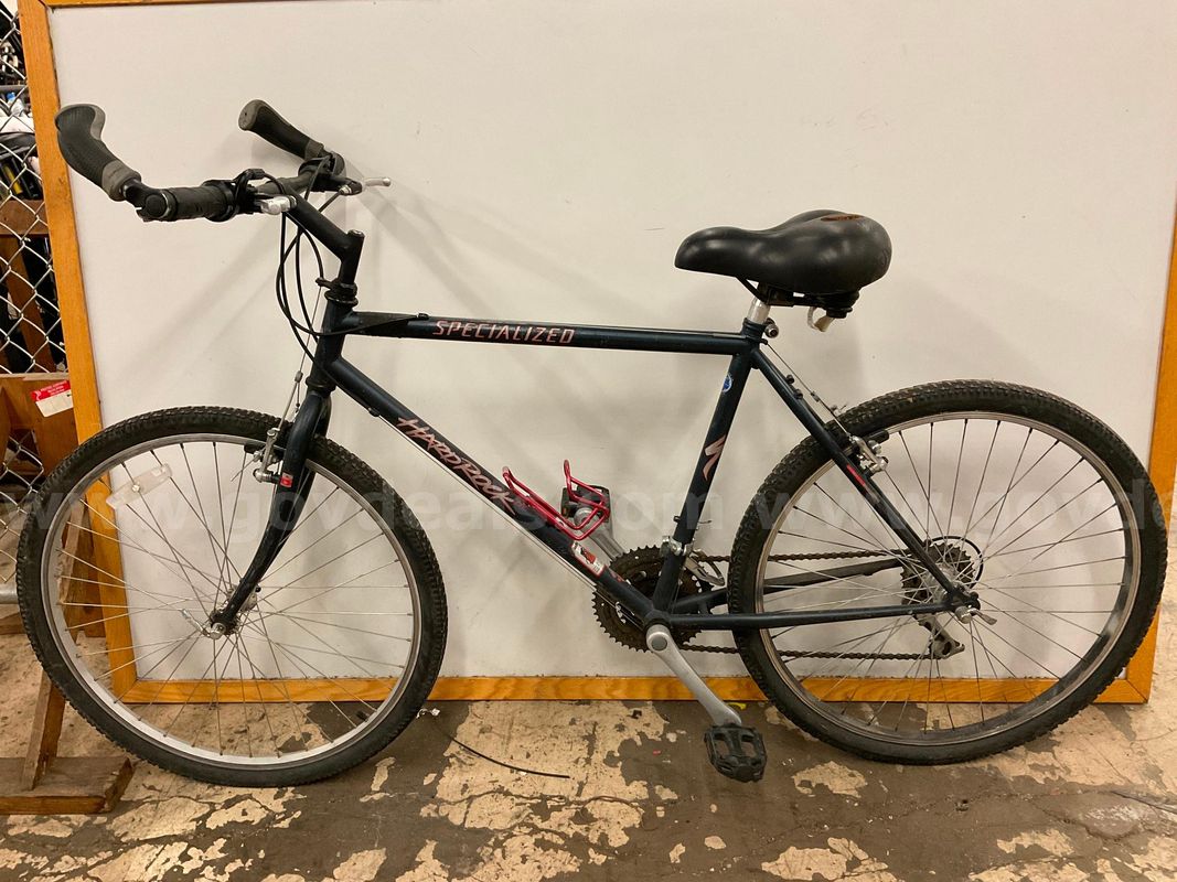 Specialized Hardrock Bicycle, CT 19"