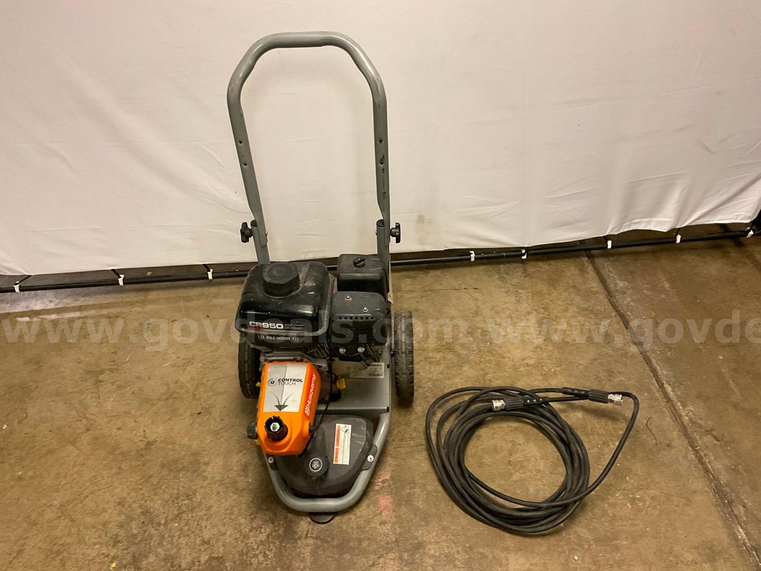 Husqvarna 3200 PSI Gas Powered Pressure Washer, Model 022007-00