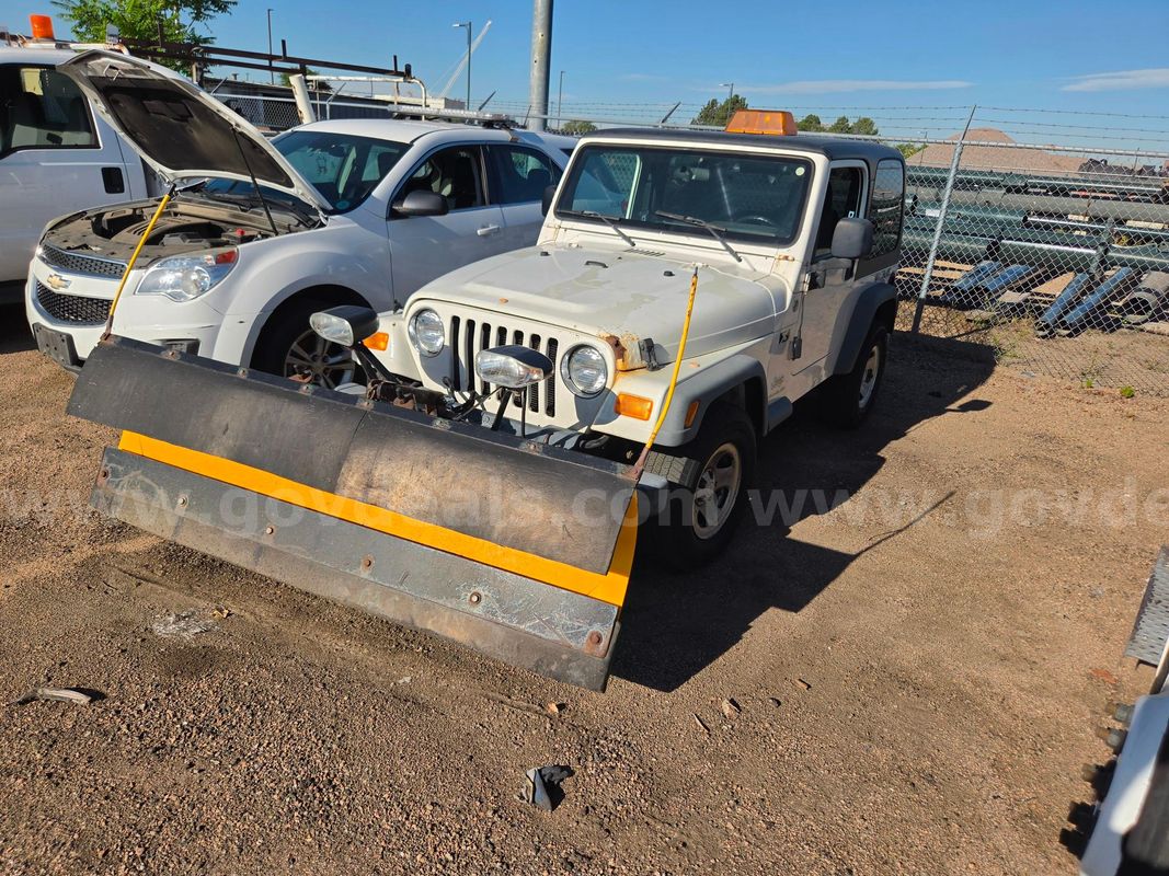 2005 Jeep Wrangler w/ Plow