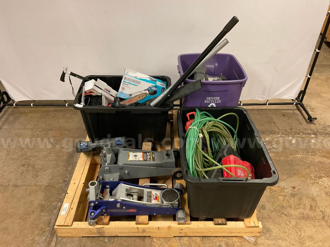 Lot of Vehicle Equipment, Tools & Misc Lost & Found Items