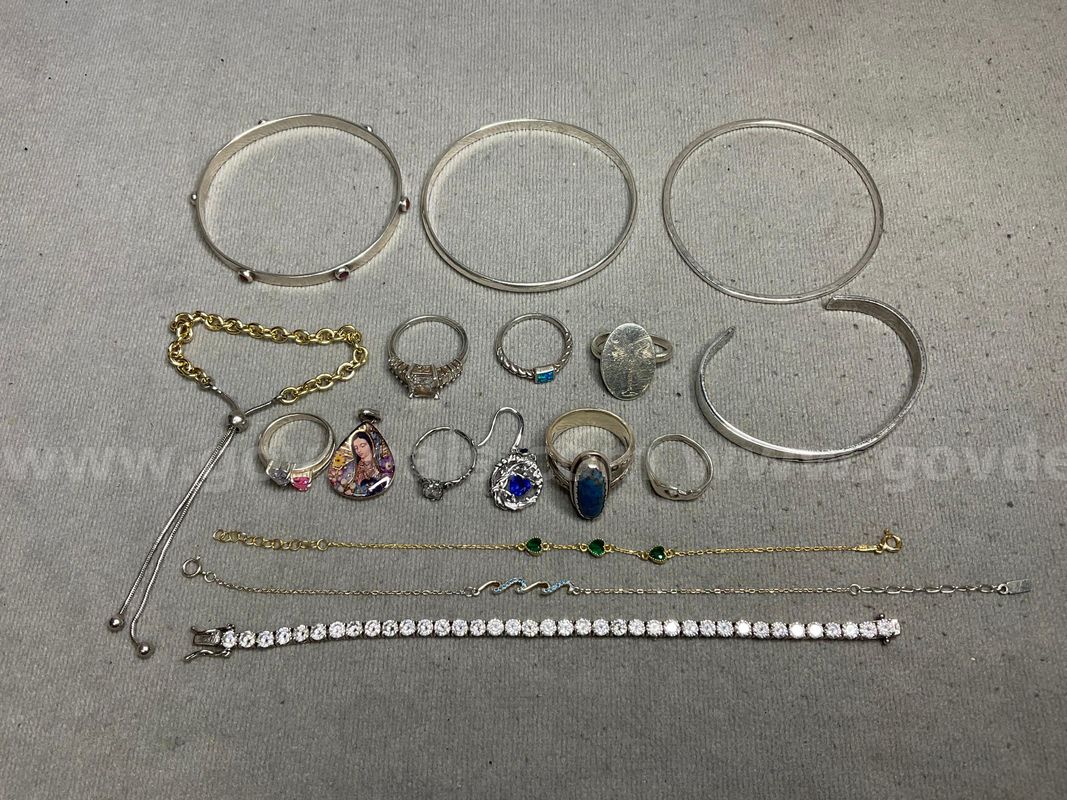 Lot of Sterling Silver Jewelry, 105 Grams Total Weight