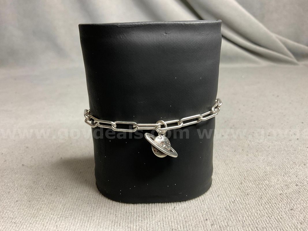 Silver Bracelet, Labeled as James Avery, Size 7.75", 8.25 Grams